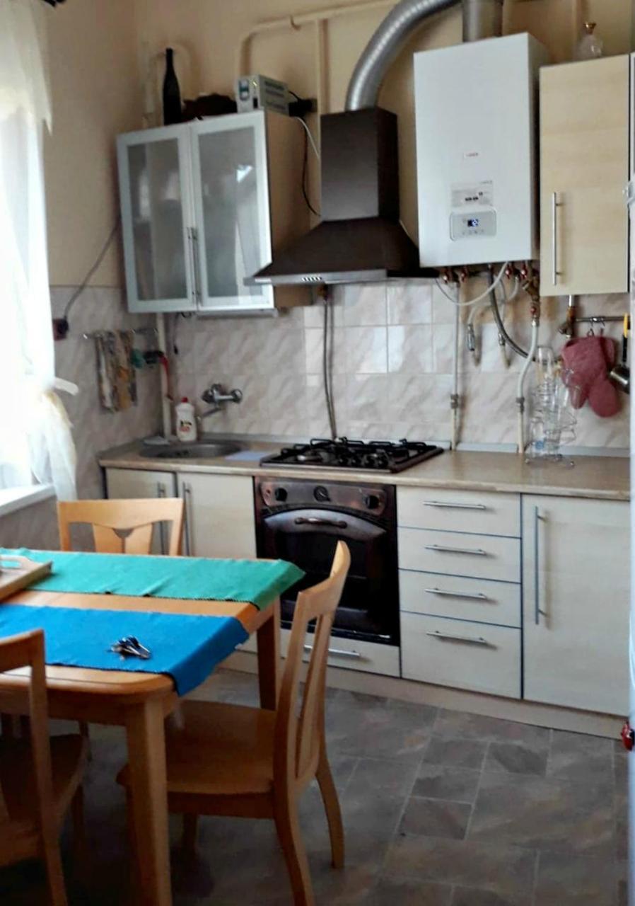 Apartment In The Historical City Center แชร์นิฟซี ภายนอก รูปภาพ