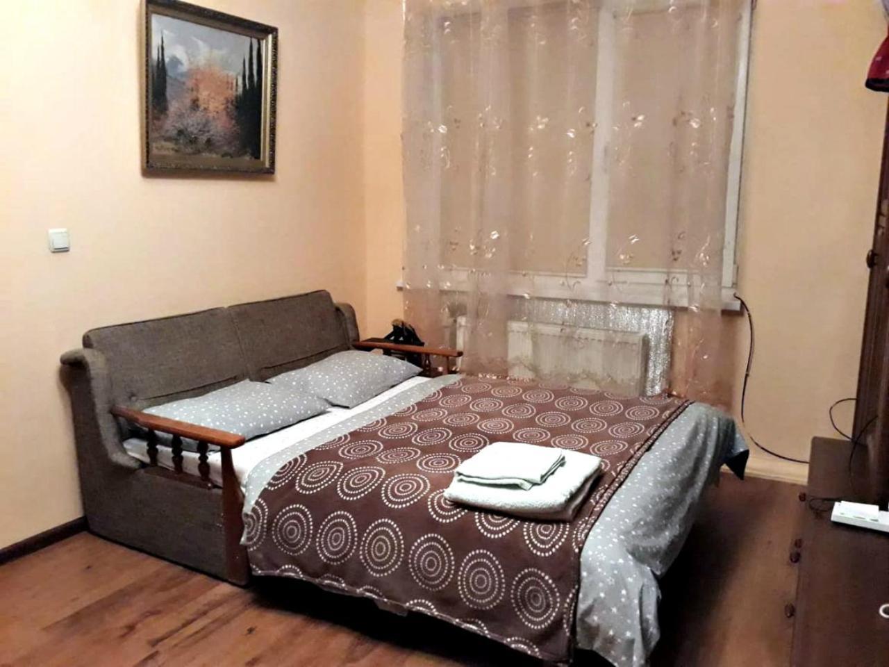 Apartment In The Historical City Center แชร์นิฟซี ภายนอก รูปภาพ